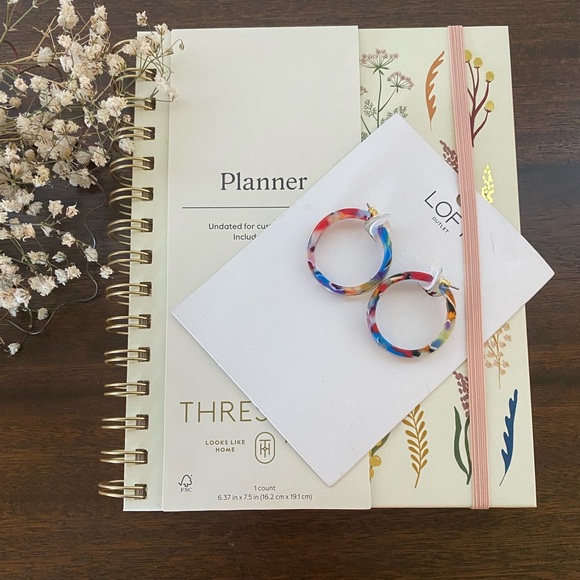 Threshold Other - Threshold Floral Planner with Accessory